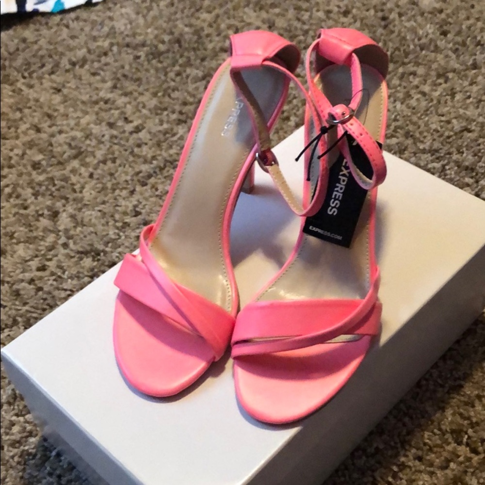 Women’s neon pink strapped heels, never worn!